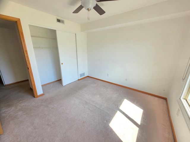 801 Brook Drive 3, Streamwood, IL 60107