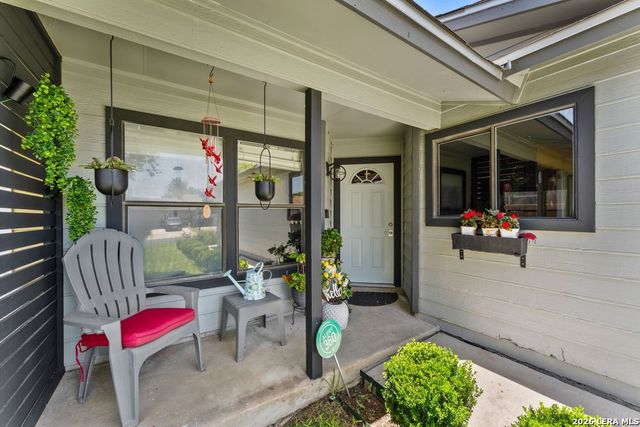 6715 Hickory Springs Drive, San Antonio, TX 78249