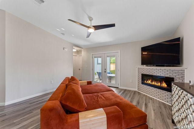 6715 Hickory Springs Drive, San Antonio, TX 78249
