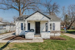 1111 Vermont Drive, Troy, MI 48083