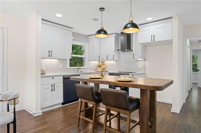 2648 Crestdale Circle SE, Atlanta, GA 30316