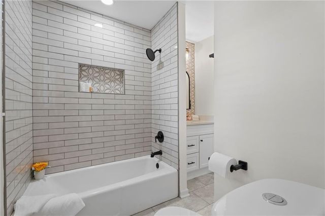 2648 Crestdale Circle SE, Atlanta, GA 30316