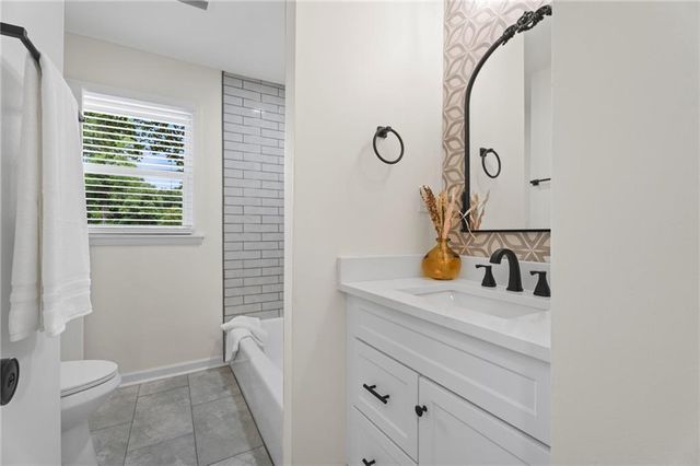 2648 Crestdale Circle SE, Atlanta, GA 30316