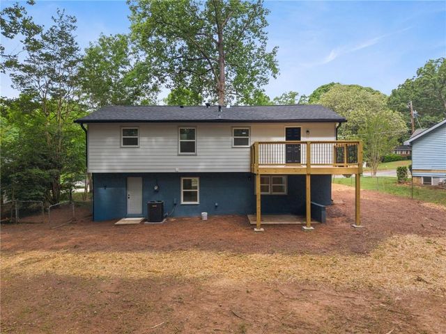 2648 Crestdale Circle SE, Atlanta, GA 30316