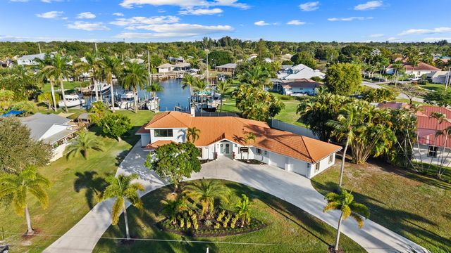2807 NW St Lucie Lane, Stuart, FL 34994
