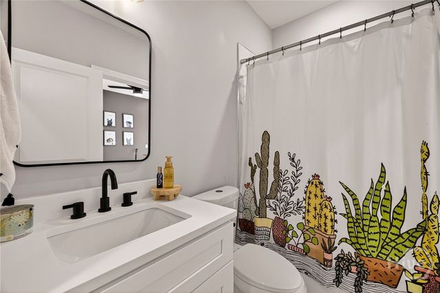 1306 E Waldburg Street, Savannah, GA 31404