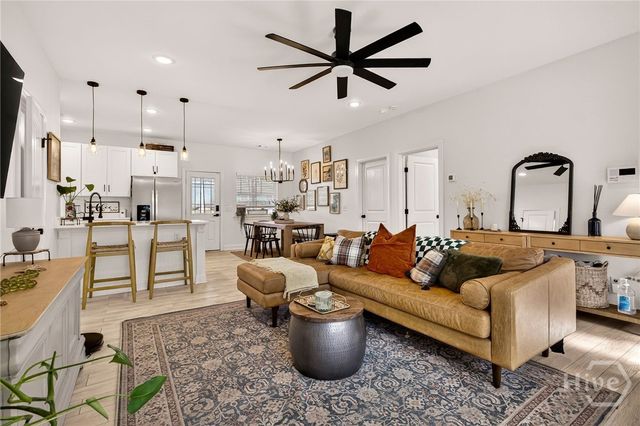 1306 E Waldburg Street, Savannah, GA 31404