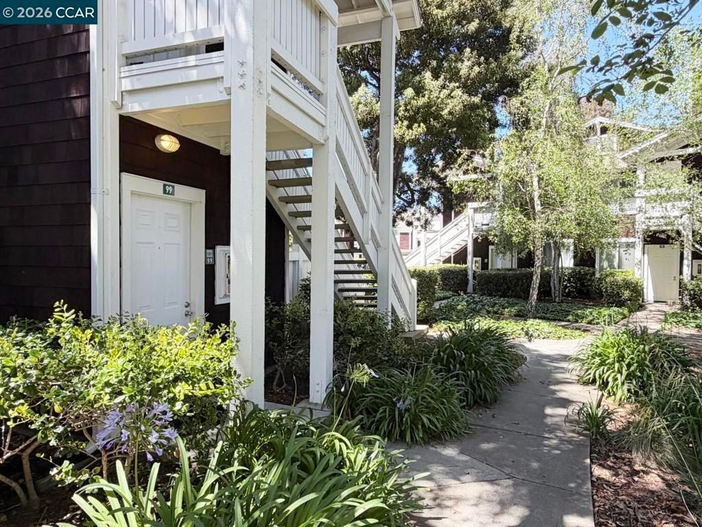 Image 18 of property listing at 99 Marina Lakes Dr, Richmond, CA 94804