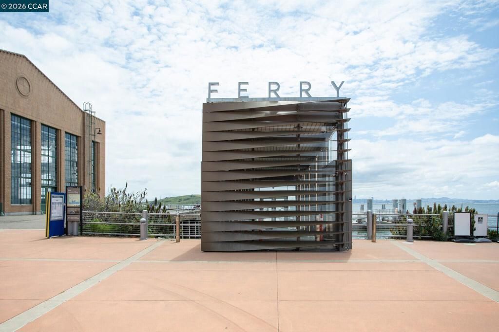 Image 26 of property listing at 99 Marina Lakes Dr, Richmond, CA 94804