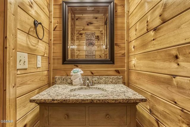 1960 Blackthorn Trail, Sevierville, TN 37876