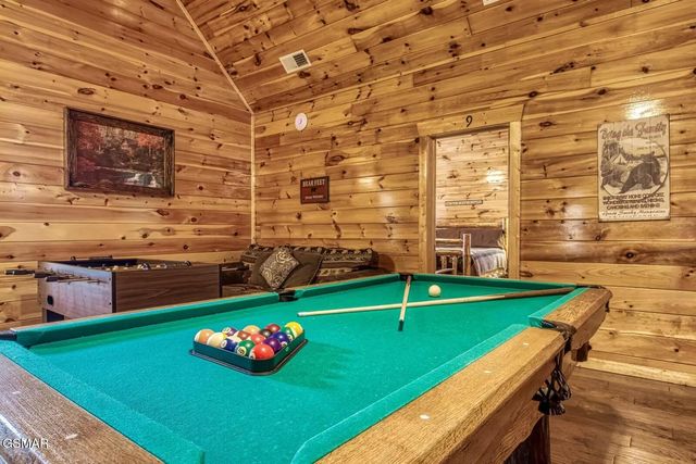 1960 Blackthorn Trail, Sevierville, TN 37876