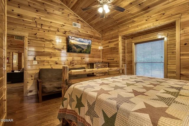 1960 Blackthorn Trail, Sevierville, TN 37876