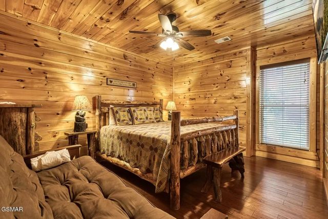 1960 Blackthorn Trail, Sevierville, TN 37876