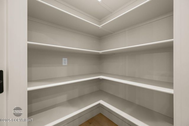 2073 W Cashatt Drive, Wasilla, AK 99654