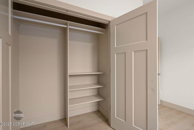 2073 W Cashatt Drive, Wasilla, AK 99654