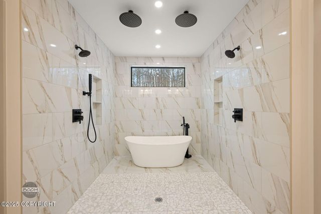 2073 W Cashatt Drive, Wasilla, AK 99654