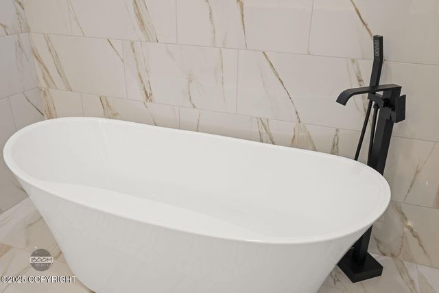 2073 W Cashatt Drive, Wasilla, AK 99654