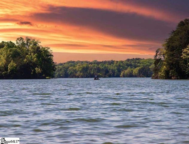 470 Sweetbay Drive, Seneca, SC 29678