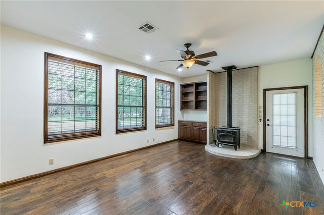 50 Spur Drive, Belton, TX 76513