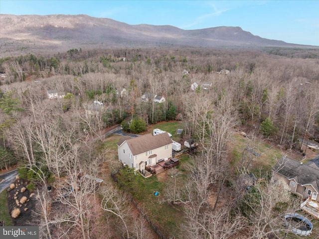 27 CHEYENNE LN, Front Royal, VA 22630