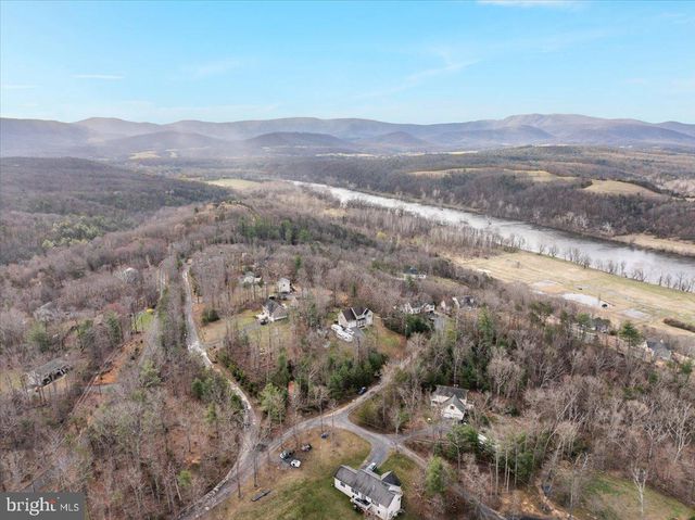 27 CHEYENNE LN, Front Royal, VA 22630