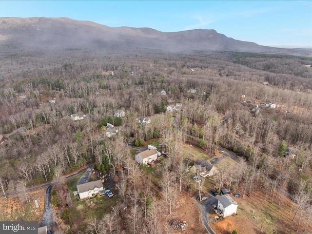 27 CHEYENNE LN, Front Royal, VA 22630
