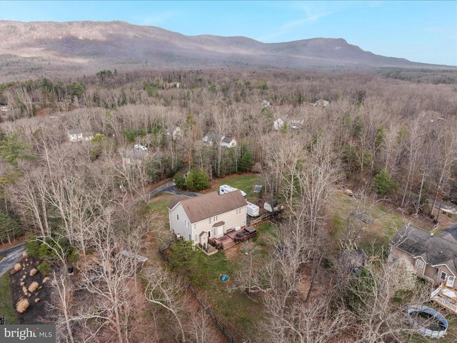 27 CHEYENNE LN, Front Royal, VA 22630