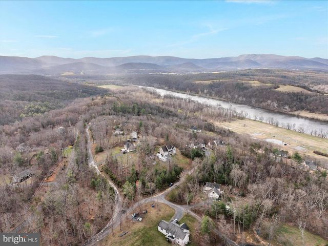 27 CHEYENNE LN, Front Royal, VA 22630