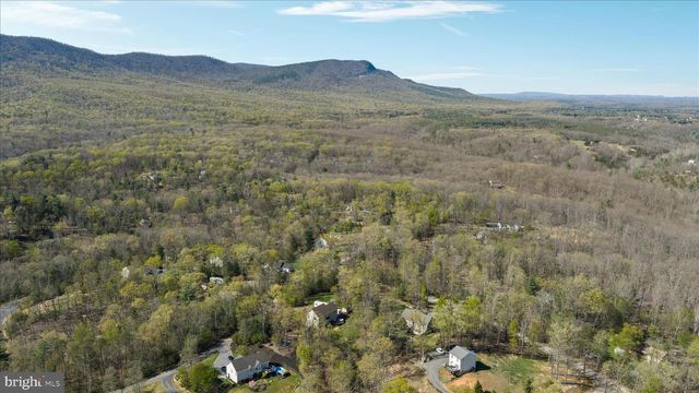 27 CHEYENNE LN, Front Royal, VA 22630