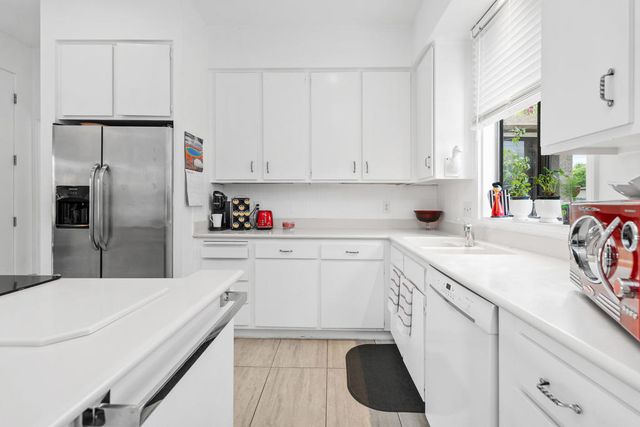 525 Desert W Drive, Rancho Mirage, CA 92270