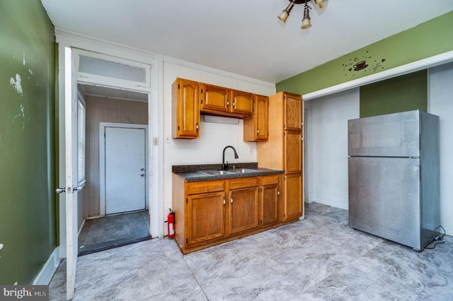 645 LANCASTER AVE, Reading, PA 19611