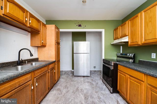 645 LANCASTER AVE, Reading, PA 19611