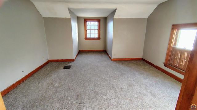 909 State ST, Emporia, KS 66801