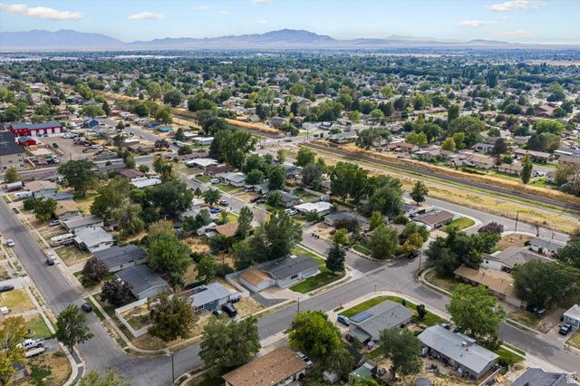 389 W 1425 N, Sunset, UT 84015