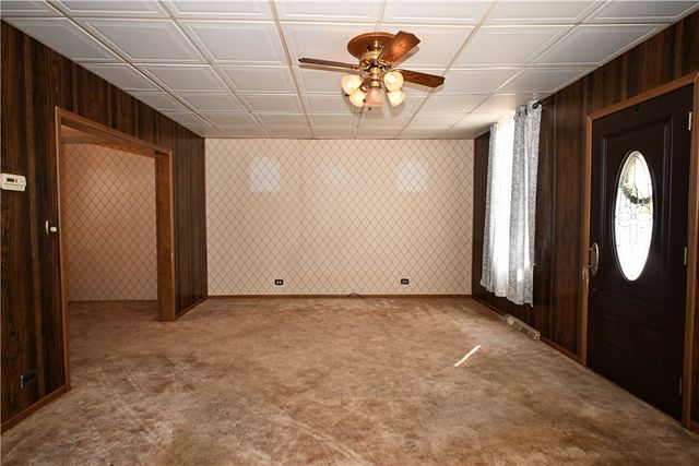 388 Bow St, Stockdale, PA 15483