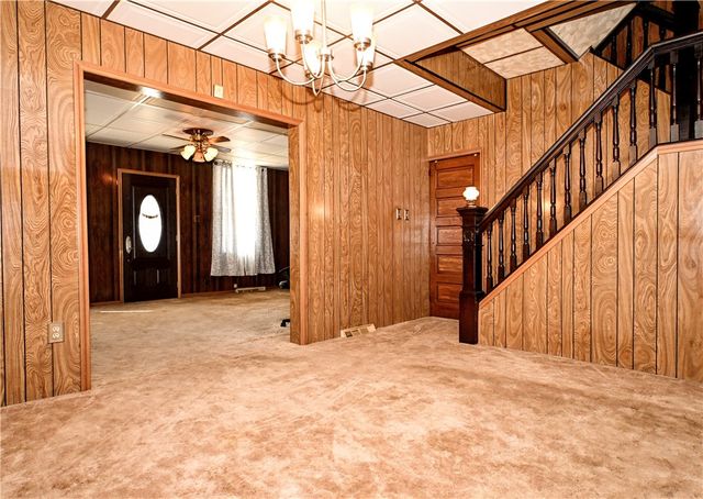 388 Bow St, Stockdale, PA 15483