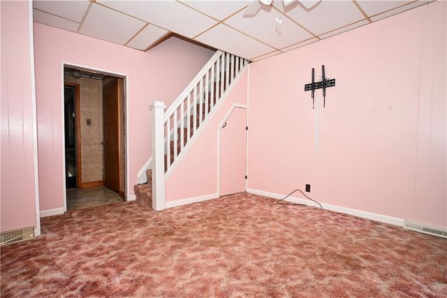 388 Bow St, Stockdale, PA 15483