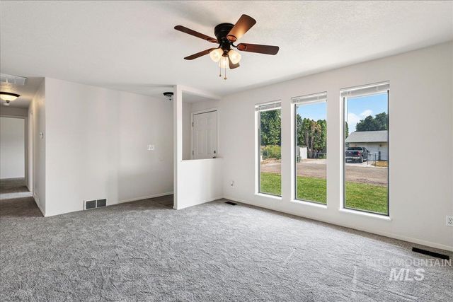 73 N Boise, Nampa, ID 83651