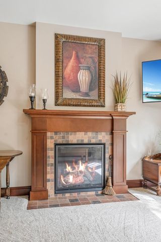 1000 CROWN POINTE CIRCLE, Suamico, WI 54173