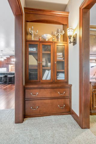 1000 CROWN POINTE CIRCLE, Suamico, WI 54173