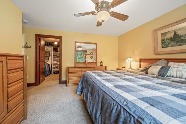 1000 CROWN POINTE CIRCLE, Suamico, WI 54173