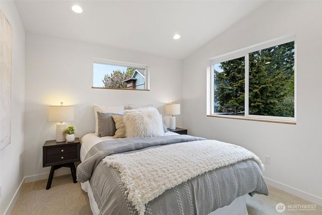 6747 Earl Avenue NW, Seattle, WA 98117
