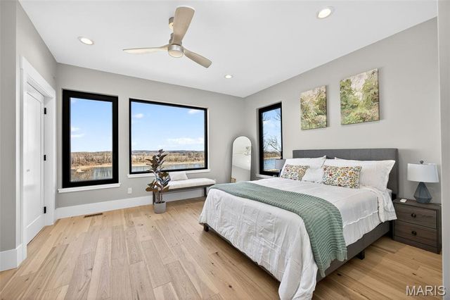 1019 River Bluff Drive, Washington, MO 63090