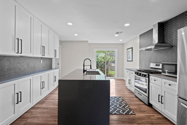 11811 Rotherham DR, Austin, TX 78753