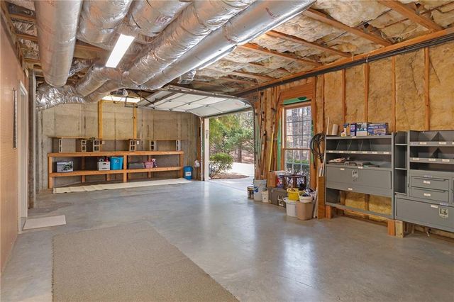 5300 Hill Road NW, Acworth, GA 30101
