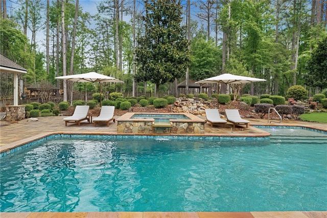 5300 Hill Road NW, Acworth, GA 30101