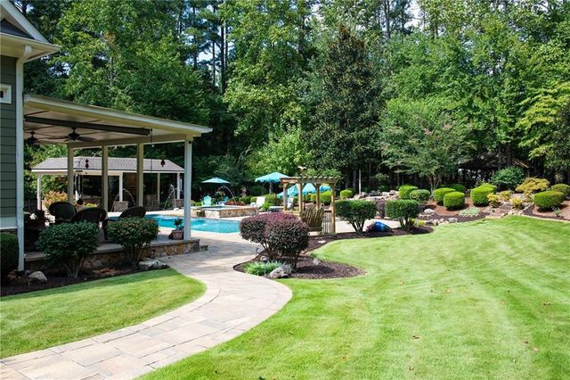 5300 Hill Road NW, Acworth, GA 30101