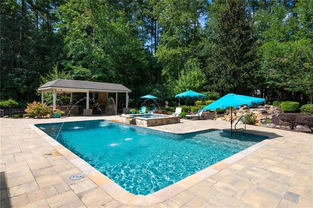 5300 Hill Road NW, Acworth, GA 30101