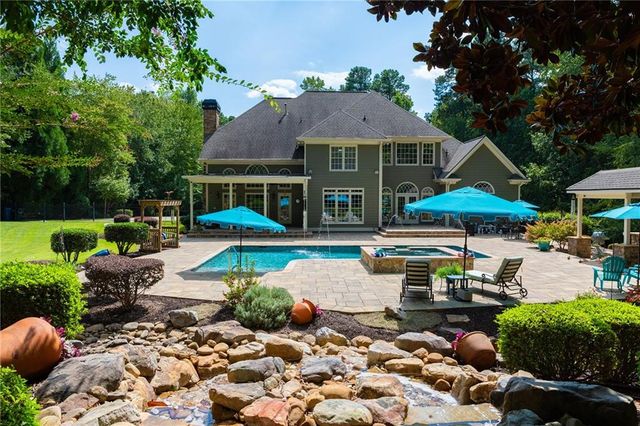 5300 Hill Road NW, Acworth, GA 30101