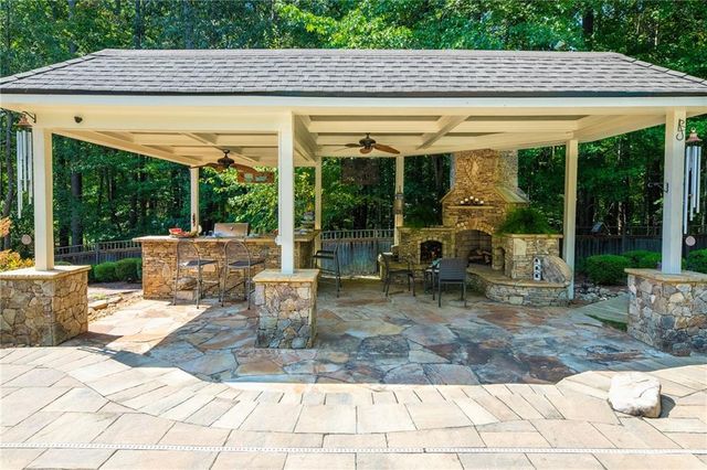 5300 Hill Road NW, Acworth, GA 30101